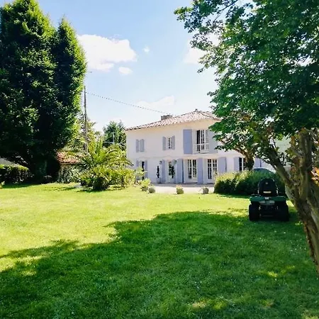 Jeanne&clems Villa